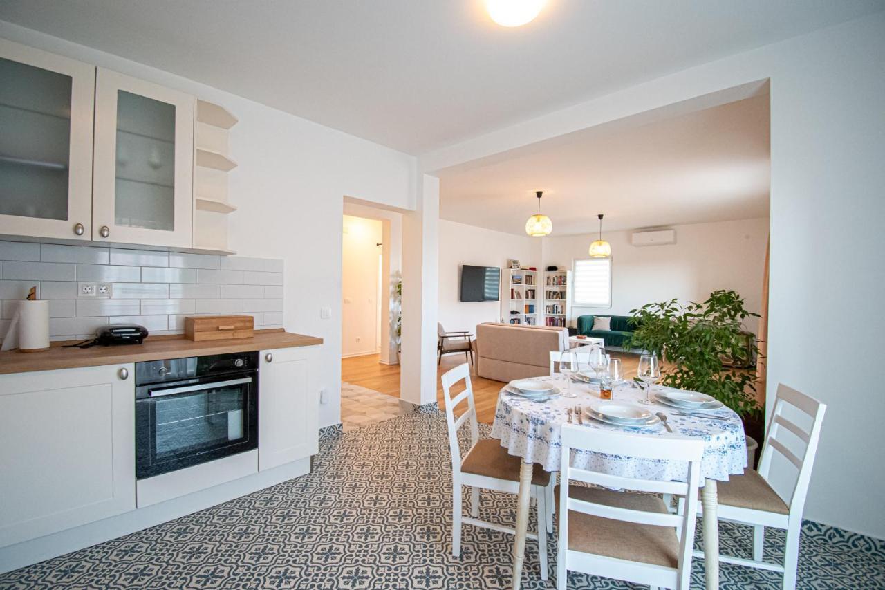 Apartment Nikola Kaštel Novi المظهر الخارجي الصورة